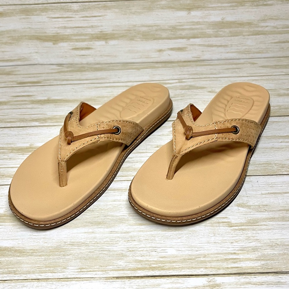NIB Sperry Women Waveside Plushwave Brown (Tan) Flip Flops Size 5